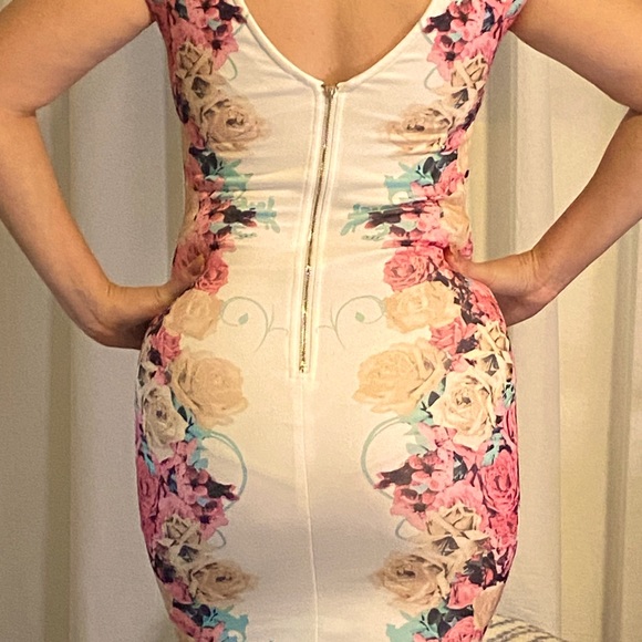 Dress - Picture 2 of 2